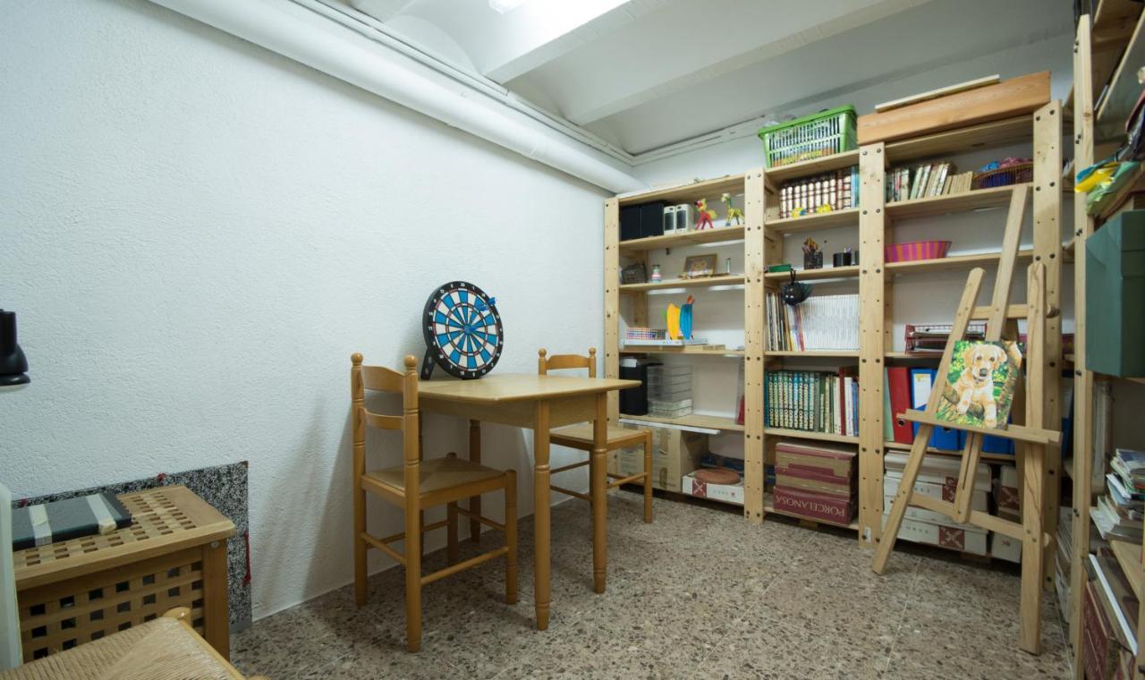 R17 Casa Merce Rodoreda كالافيل المظهر الخارجي الصورة